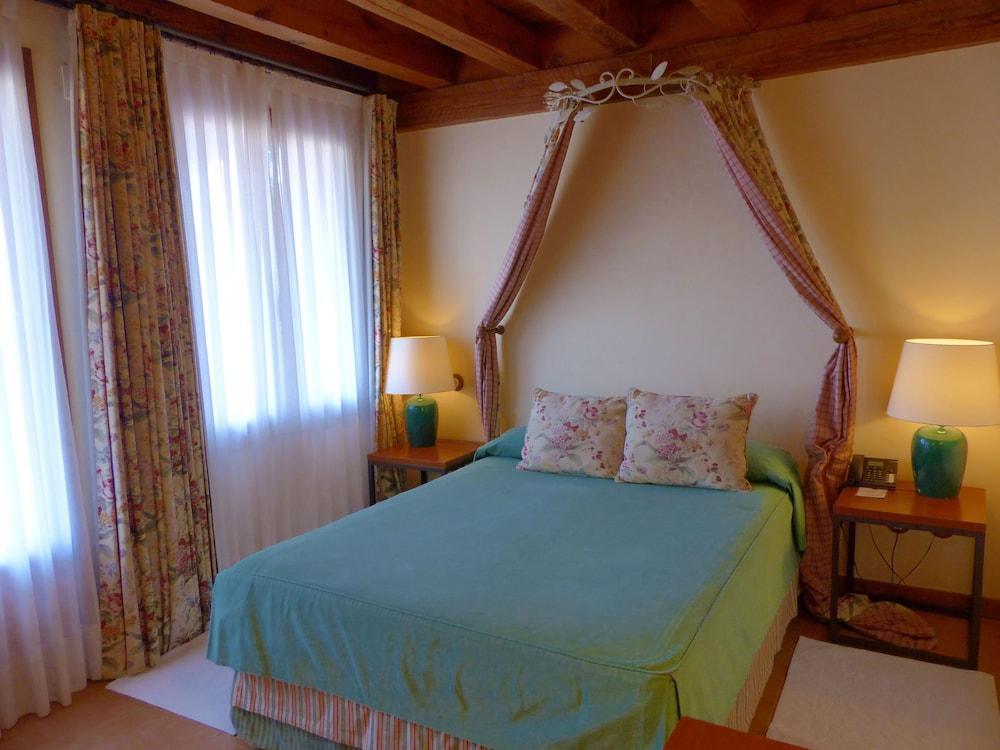 Hosteria Del Arco Pedraza Exterior photo